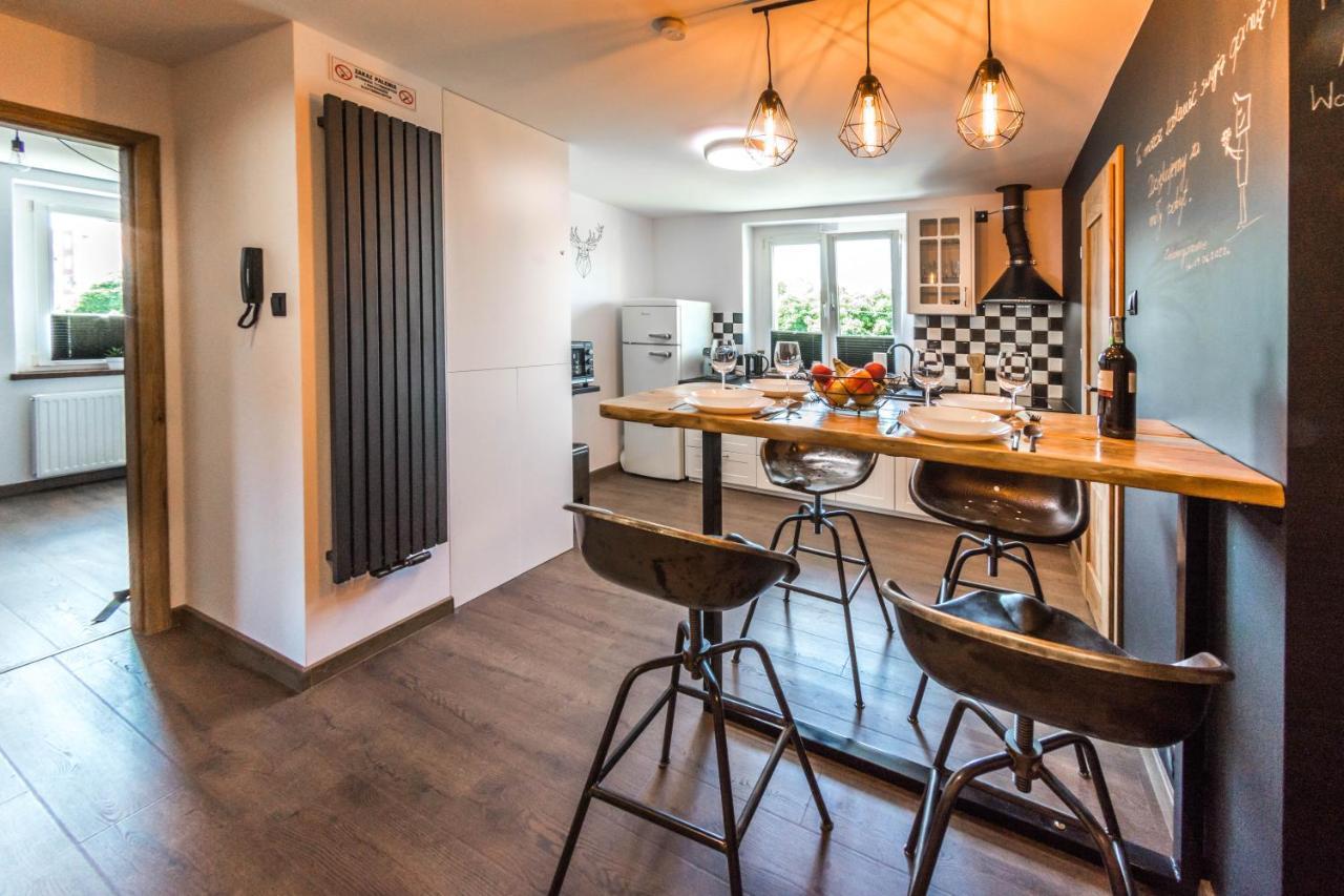 Apartament Wita Stwosza Jelenia Gora Luaran gambar